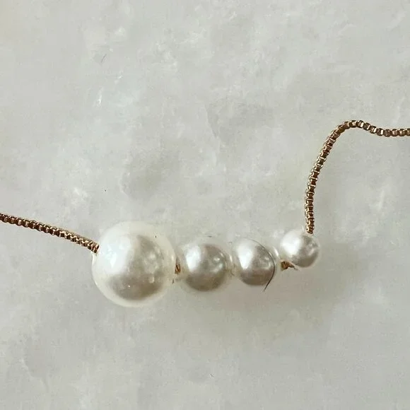 🚨CLEARANCE🚨NWOT Necklace - Yellow Gold Plated Box Chain with Faux Pearls - Picture 4 of 5